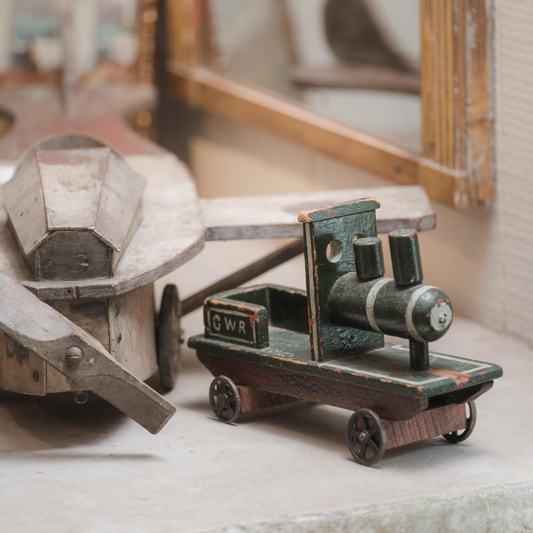 Folk Art Train