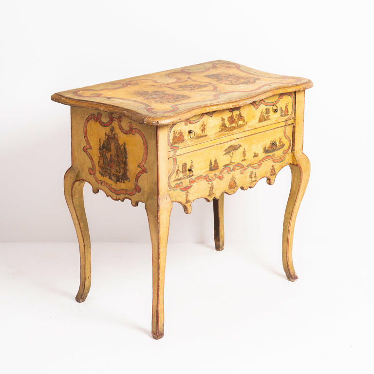 Lacca Povera Table