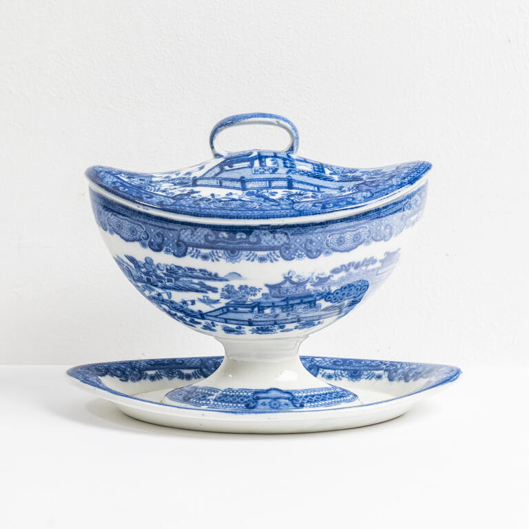 Pearlware Sauce Tureen on Stand