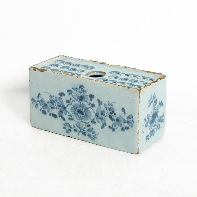 Liverpool Delft Flower Brick
